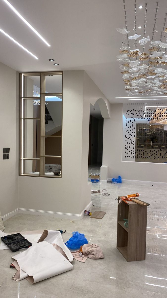 صالة بديكور وإضاءة من أعمالنا في الطائف